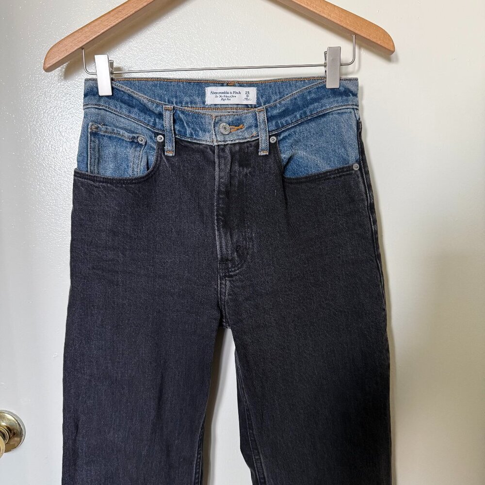 Abercrombie & Fitch The 90s Relaxed High Rise Two Tone Black Blue Flared Jeans​​ - Picture 3 of 7